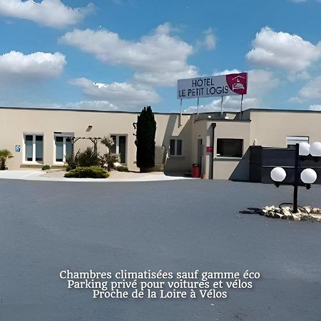 Le Petit Logis Hotel Beaumont-en-Veron Exterior photo