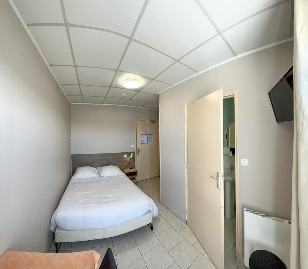 Le Petit Logis Hotel Beaumont-en-Veron Exterior photo